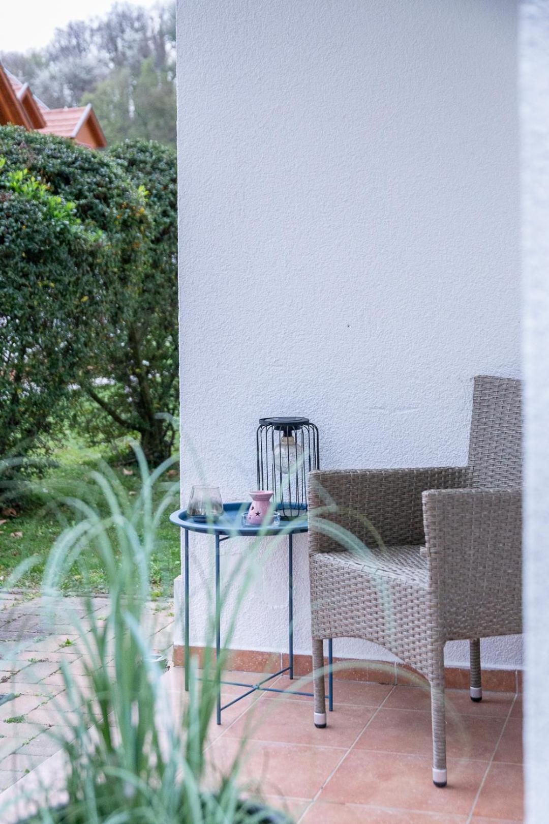 Birdie Apartman Zalacsány Екстериор снимка